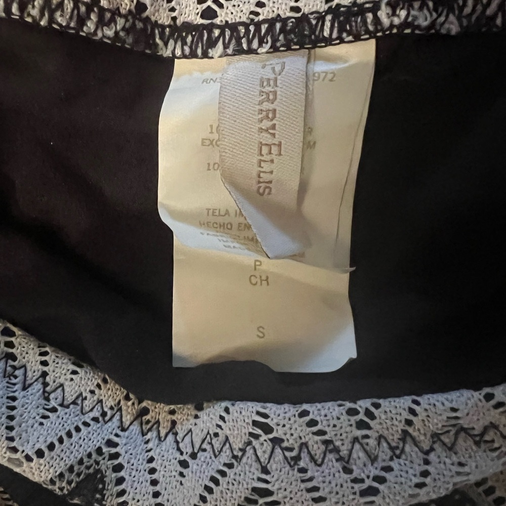 Perry Ellis black and Gray Zig zag Bikini S/M - Picture 6 of 6